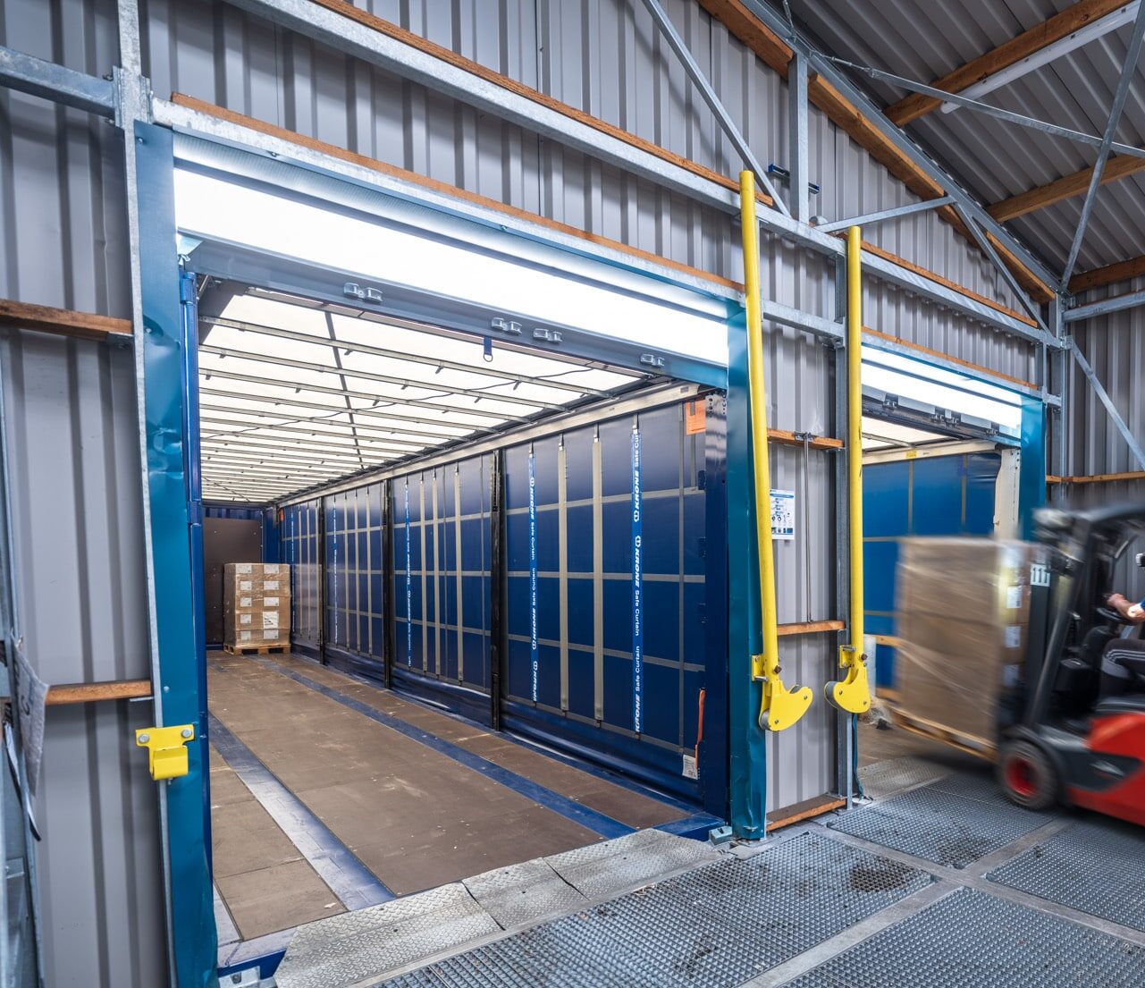 Customised Terminal Solutions - Cross Docking - BDP